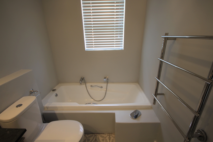 To Let 2 Bedroom Property for Rent in Sea Point Western Cape